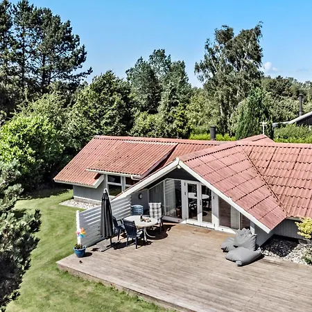 3 Bedroom Lovely In * Dannemare