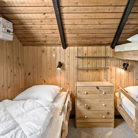 Дом отдыха 3 Bedroom Lovely In *