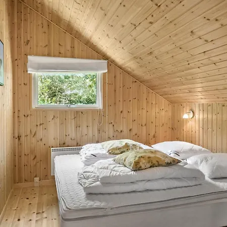 Дом отдыха 3 Bedroom Lovely In