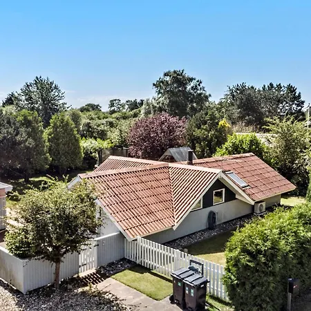 3 Bedroom Lovely In Dannemare